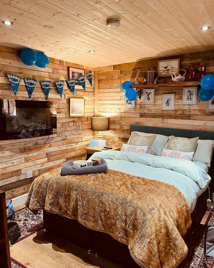 Lilac Cottage Cabin Swafield Екстериор снимка